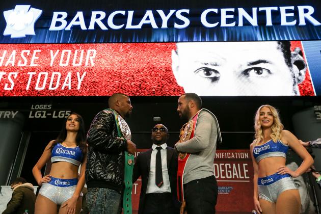 NEW YORK, NY - NOVEMBER 16:  WBC Super Middleweight World Champion Badou Jack (L) and IBF Super Middleweight World Champion James DeGale pose for a photo with President of Mayweather Promotions Floyd Mayweather after the press conference announcing the Super Middleweight World Title Unification Bout at Barclays Center on November 16, 2016 in the Brooklyn borough of New York City.  (Photo by Michael Reaves/Getty Images)