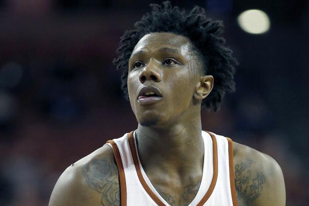 AUSTIN, TX - JANUARY 4: Tevin Mack #0 of the Texas Longhorns shoots a free throw against the Oklahoma State Cowboys at the Frank Erwin Center on January 4, 2017 in Austin, Texas. (Photo by Chris Covatta/Getty Images)