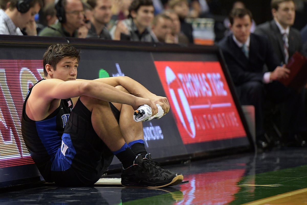 college-basketball-players-opposing-fans-love-to-hate-in-2016-17-news