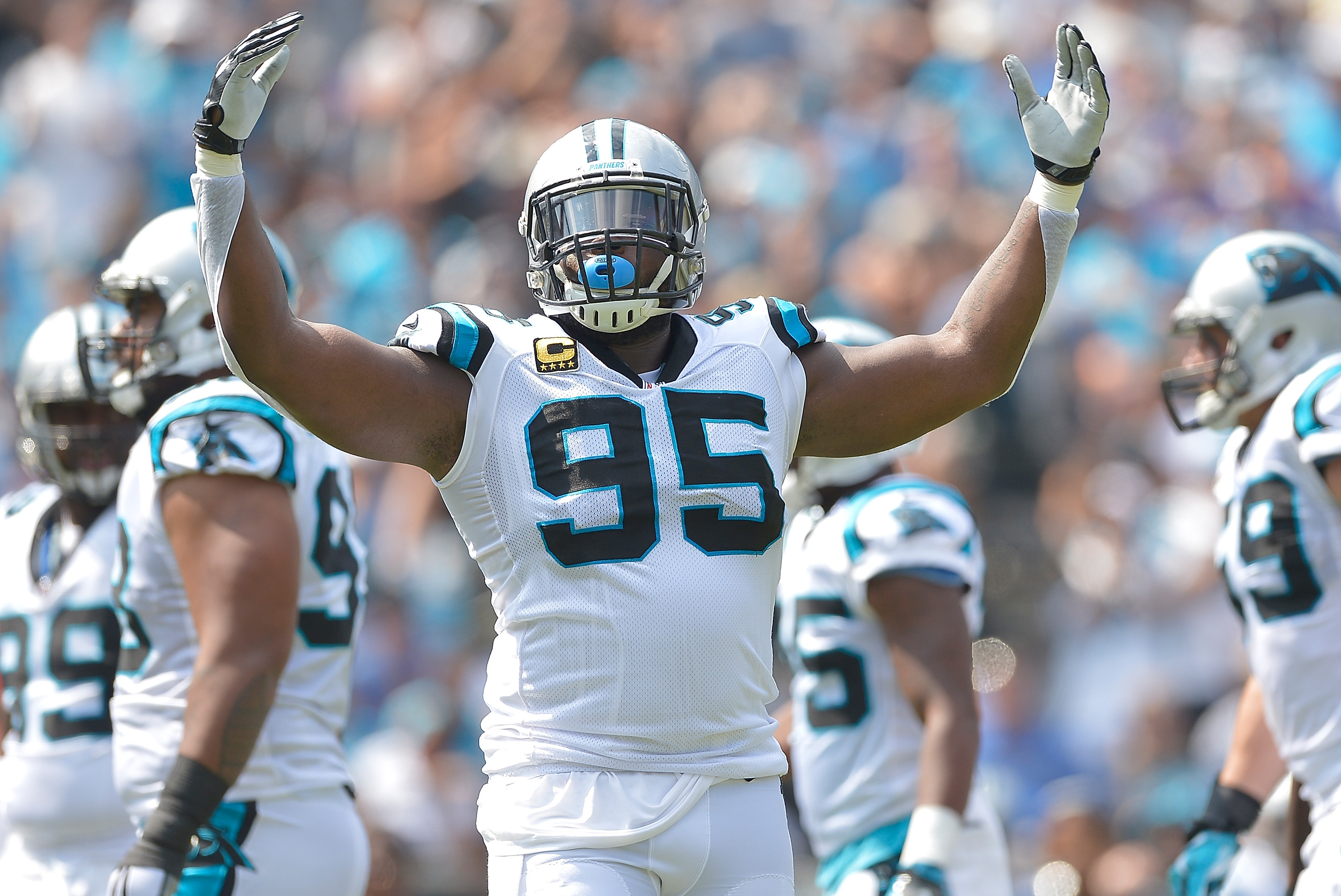 Panthers sign DE Charles Johnson to 2-year extension