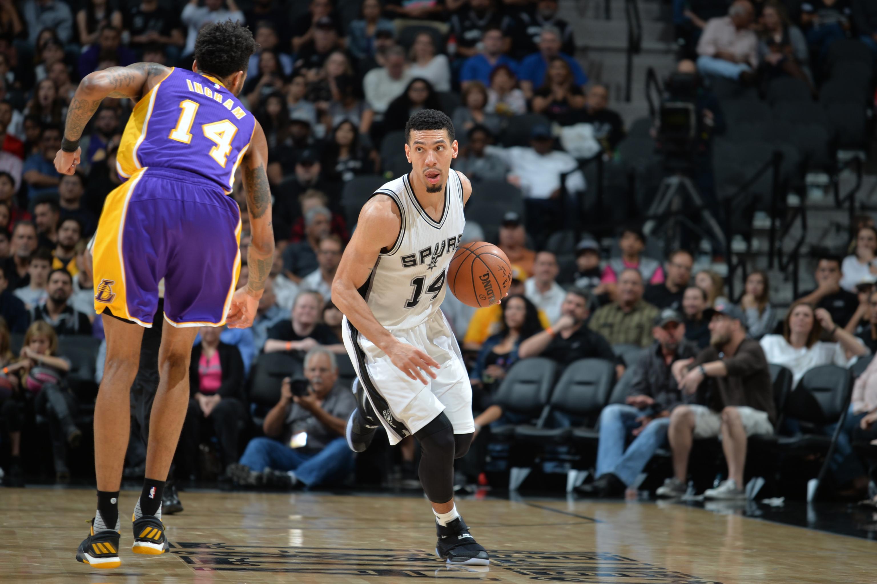 Spurs considering shutting down injured Danny Green