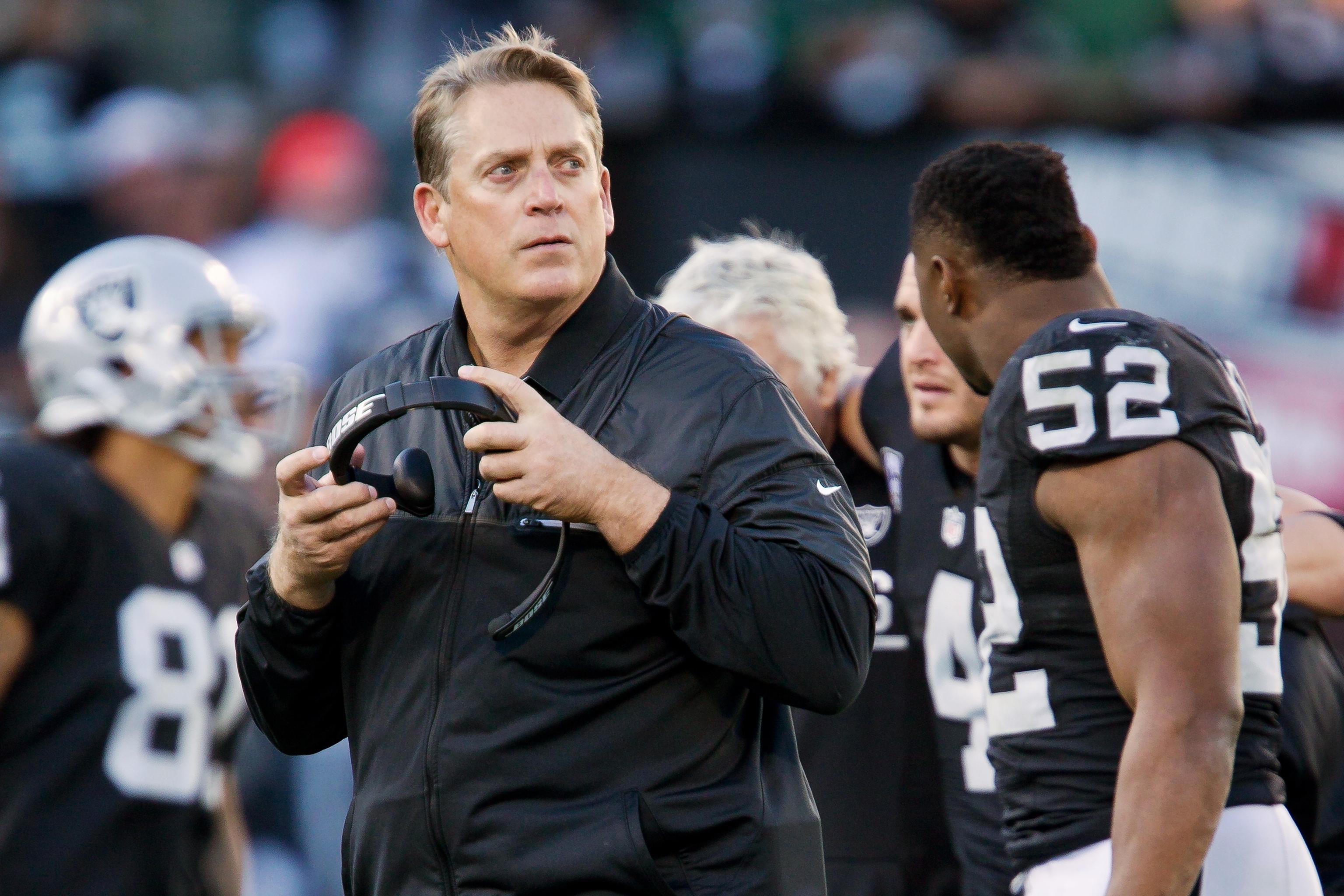 NFL report: Raiders give Coach Jack Del Rio new four-year contract - Los  Angeles Times