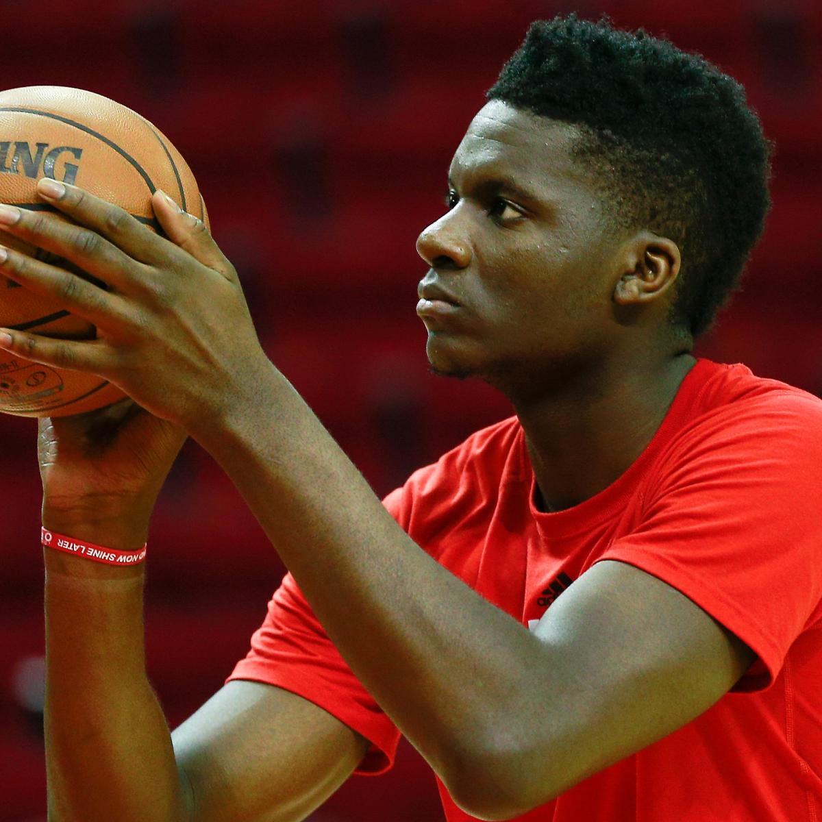 Rockets' Clint Capela Reportedly Out 4-6 Weeks with Thumb Injury | Bleacher Report ...