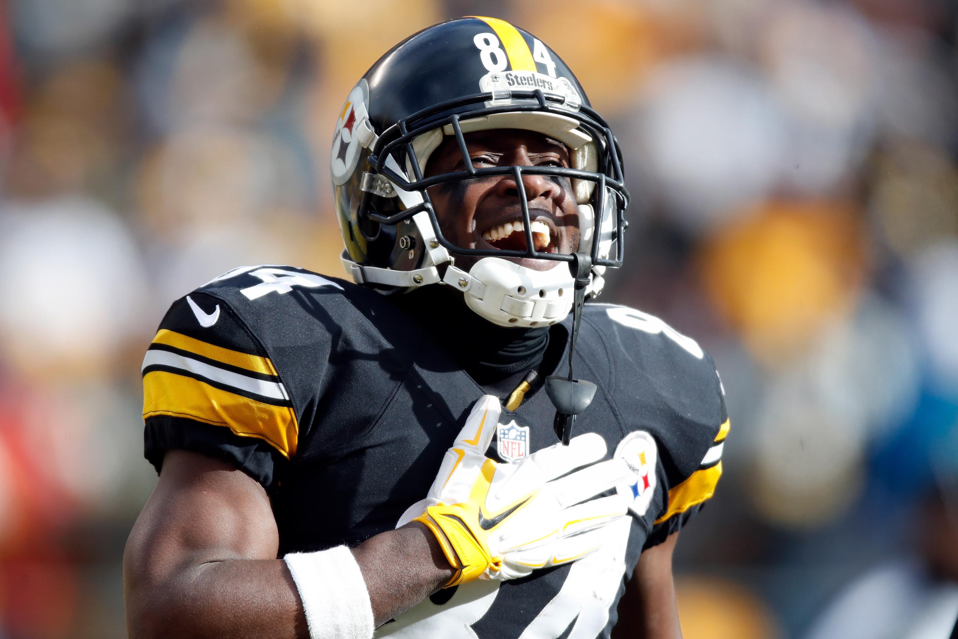 NFL world reacts to Antonio Brown, Steelers news