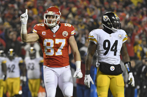 Travis Kelce Comments on Eric Fisher's Holding Penalty After