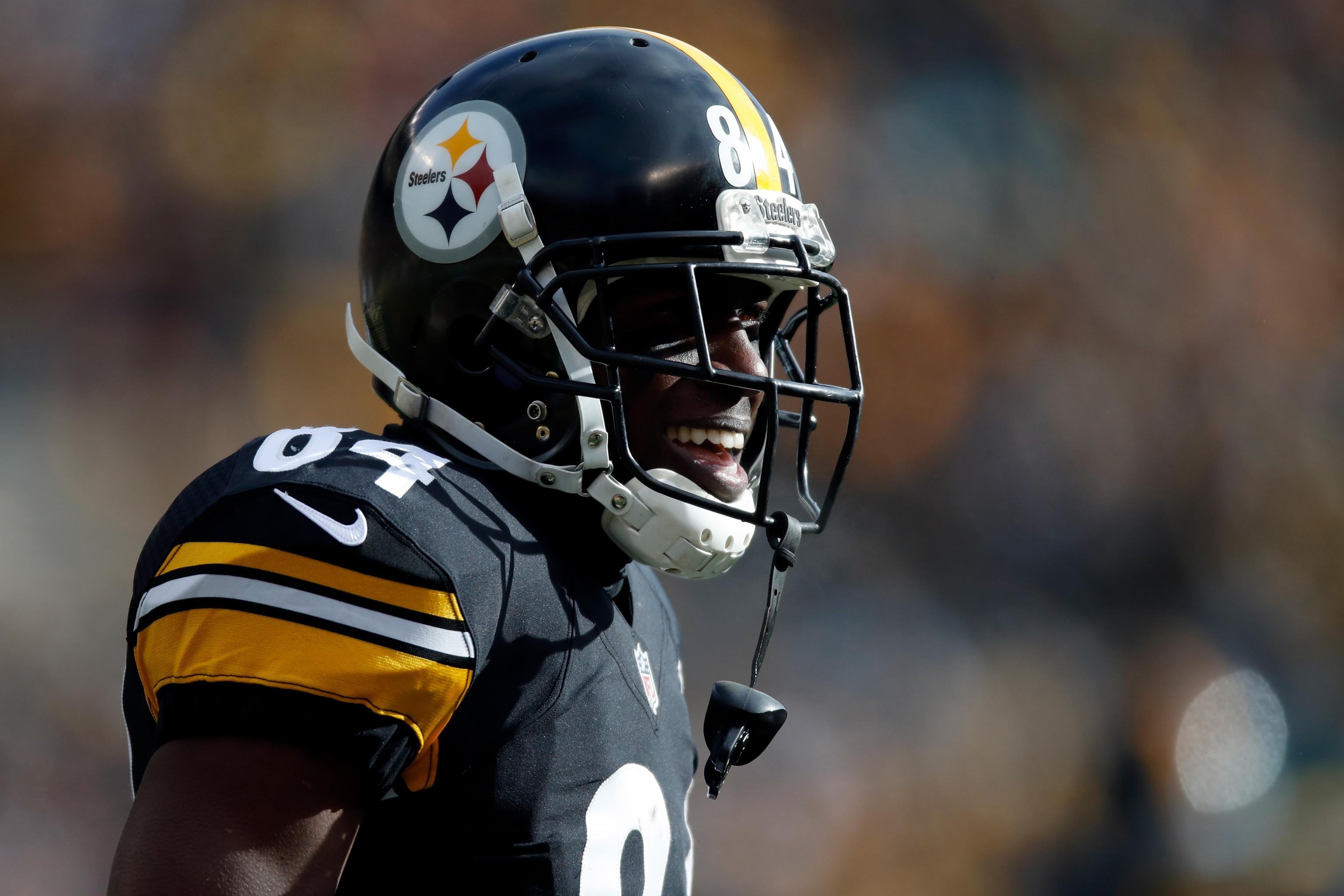 Pittsburgh Steelers' Antonio Brown apologizes for locker room