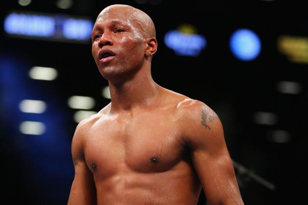 NEW YORK, NY - DECEMBER 07: Zab Judah looks on between rounds against Paulie Malignaggi during their fight for the NABF welterweight title at the Barclays Center on December 7, 2013 in the Brooklyn Borough of New York City. (Photo by Al Bello/Getty Images)