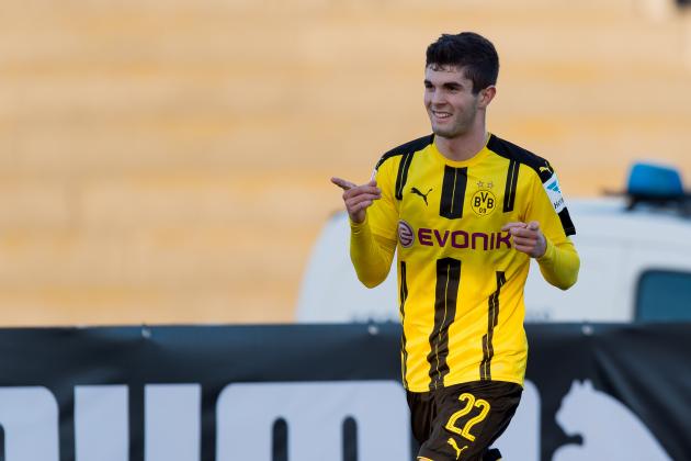 CADIZ, SPAIN - JANUARY 07: Christian Pulisic of Dortmund celebrates after a goal during the friendly match between Borussia Dortmund v PSV Eindhoven - Friendly Match at Estadio Municipal La Linea de la Concepcion on January 7, 2017 in Cadiz, Spain. (Photo by TF-Images/Getty Images)