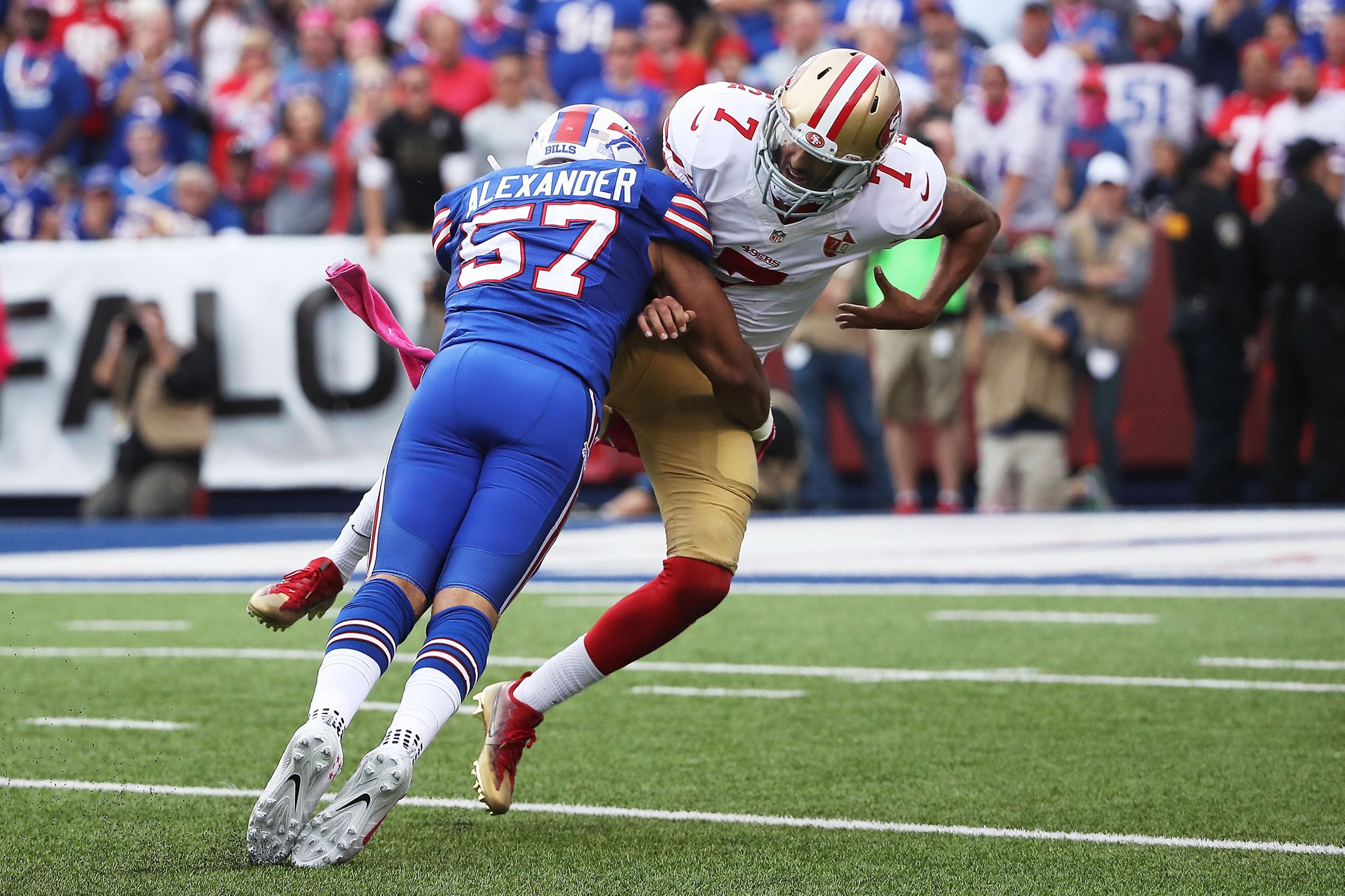 Lorenzo Alexander + 30 Bills legends set to return for Sunday's