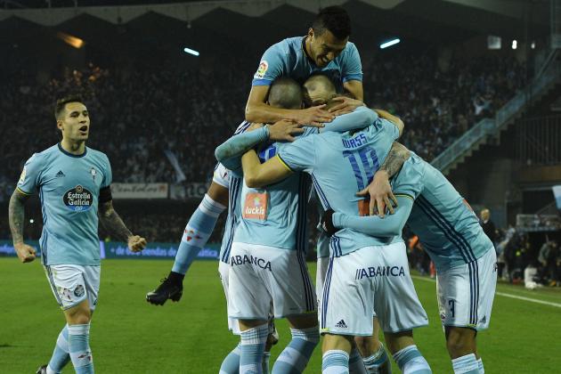 VIGO, SPAIN - JANUARY 25: John Guidetti of Celta de Vigo celebrates with teammates after scores a goal during the Copa del Rey quarter-final second leg match between Real Club Celta de Vigo and Real Madrid Club de Futbol at Municipal de Balaidos stadium on January 25, 2017 in Vigo, Spain. (Photo by Octavio Passos/Getty Images)