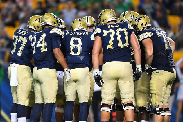 PITTSBURGH, PA - OCTOBER 01:  The Pittsburgh Panthers huddle during the game against the Marshall Thundering Herdat Heinz Field on October 1, 2016 in Pittsburgh, Pennsylvania. (Photo by Joe Sargent/Getty Images)