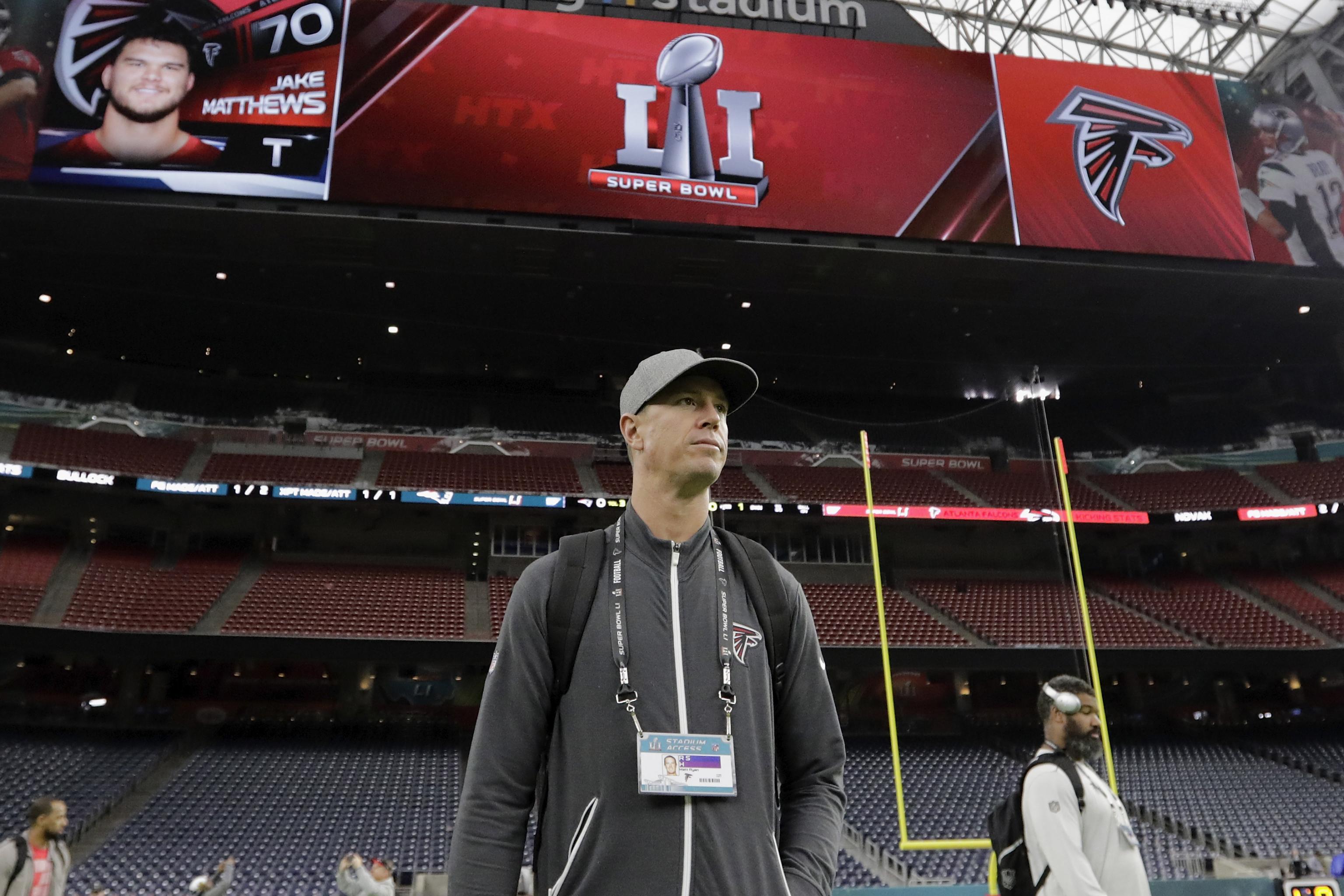 Look: Patriots, Falcons jerseys featuring Super Bowl patch