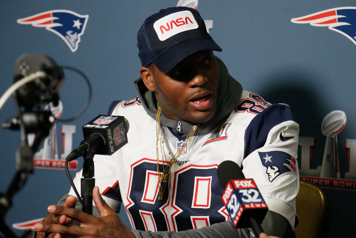 Martellus Bennett Talks 'Sticking to Sports,' Using His ...