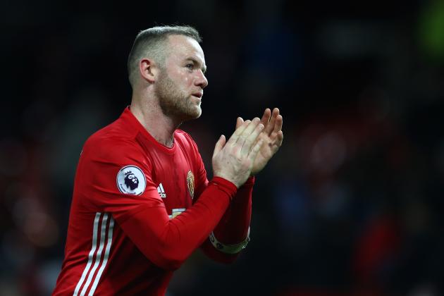 MANCHESTER, ENGLAND - FEBRUARY 01: Wayne Rooney of Manchester United applauds supporters during the Premier League match between Manchester United and Hull City at Old Trafford on February 1, 2017 in Manchester, England. (Photo by Clive Mason/Getty Images)