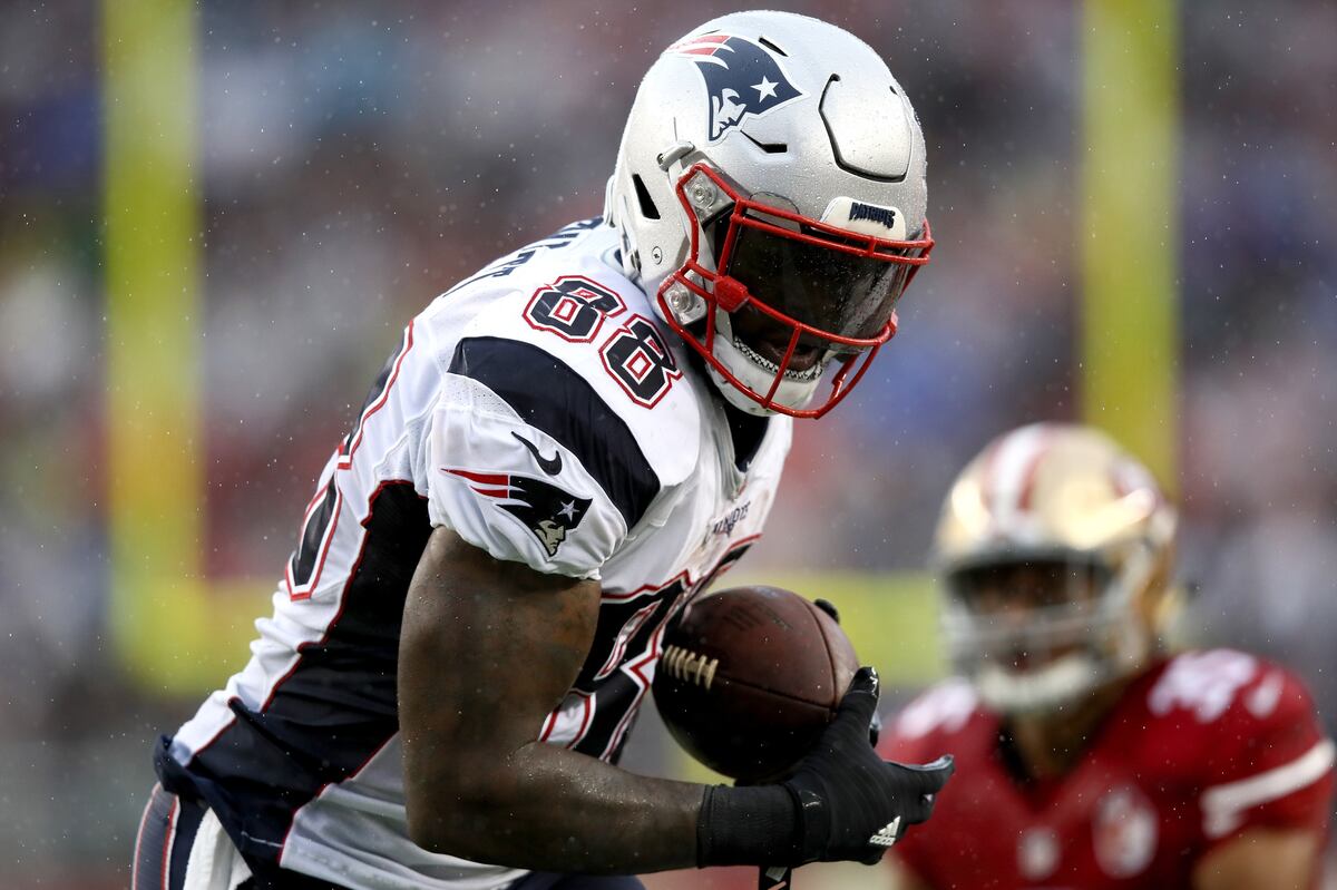 Making the Call on New England Patriots' Top Free Agents News, Scores