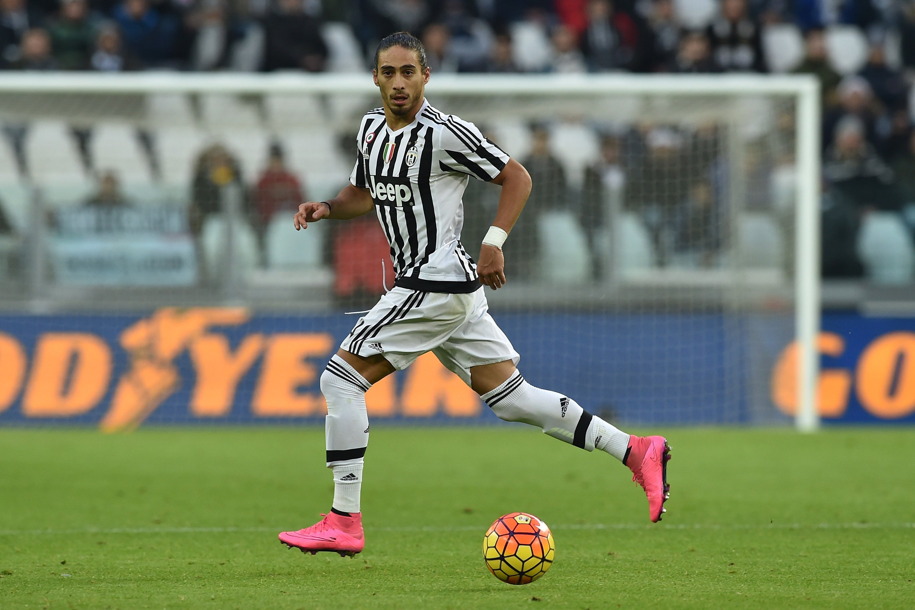 Barcelona Transfer News Latest Rumours On Martin Caceres And Maicon Bleacher Report Latest News Videos And Highlights