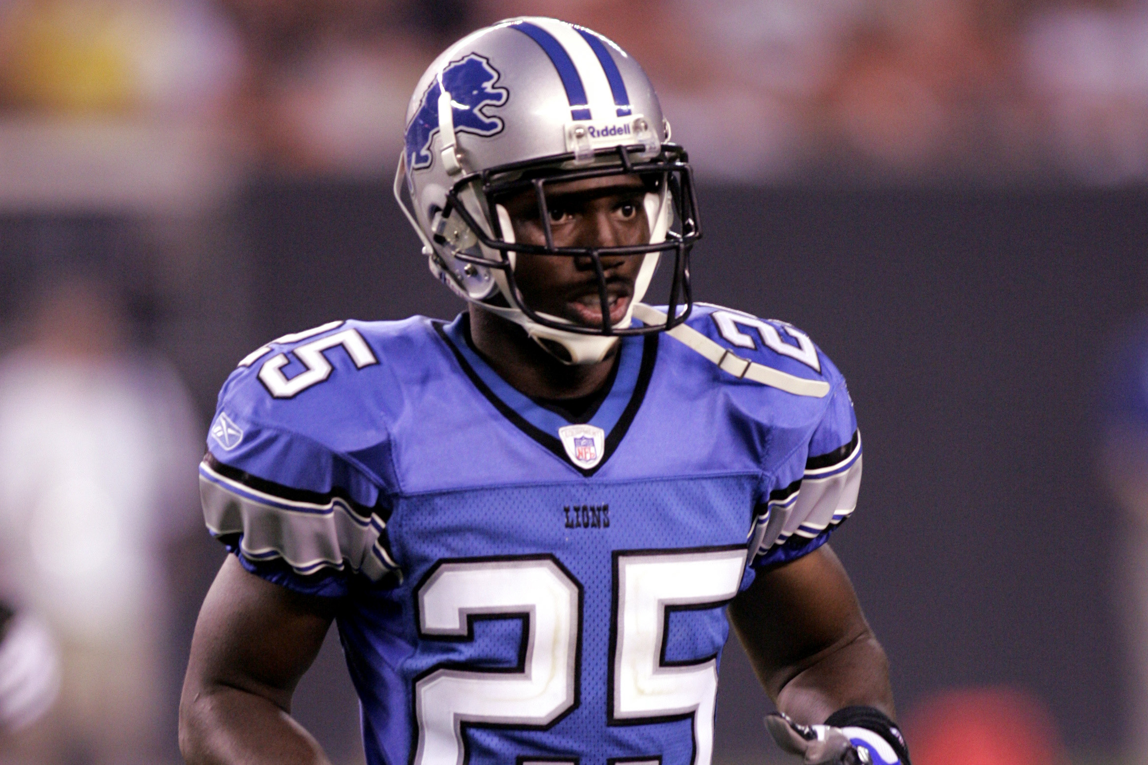 Detroit Lions cornerback Fernando Bryant laterals after picking uop a  News Photo - Getty Images