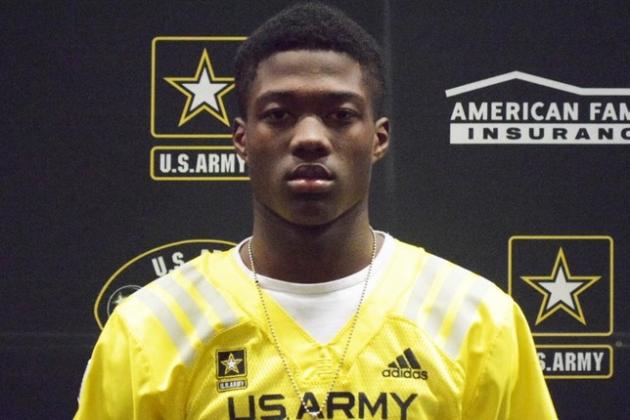 TCU wide receiver signee Omar Manning is expected to be a contributor in head coach Gary Patterson's offense early in his career. His drive is inspired by his mother, Tracey, who is deaf.