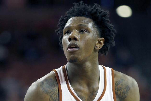 AUSTIN, TX - JANUARY 4: Tevin Mack #0 of the Texas Longhorns shoots a free throw against the Oklahoma State Cowboys at the Frank Erwin Center on January 4, 2017 in Austin, Texas. (Photo by Chris Covatta/Getty Images)
