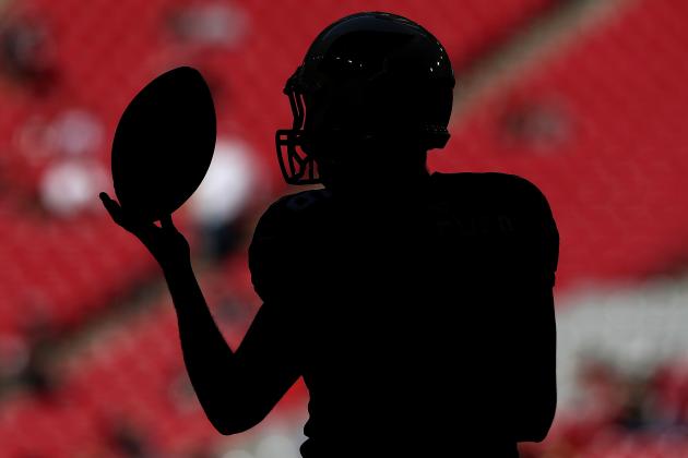 GLENDALE, AZ - DECEMBER 18:  Long snapper Aaron Brewer #46 of the Arizona Cardinals warms up on the field prior to the NFL game against the New Orleans Saints at the University of Phoenix Stadium on December18, 2016 in Glendale, Arizona.  (Photo by Christian Petersen/Getty Images)