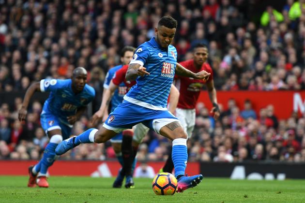 MANCHESTER, ENGLAND - MARCH 04:  Joshua King of AFC Bournemouth scores his sides first goal from the penalty spot during the Premier League match between Manchester United and AFC Bournemouth at Old Trafford on March 4, 2017 in Manchester, England.  (Photo by Shaun Botterill/Getty Images)