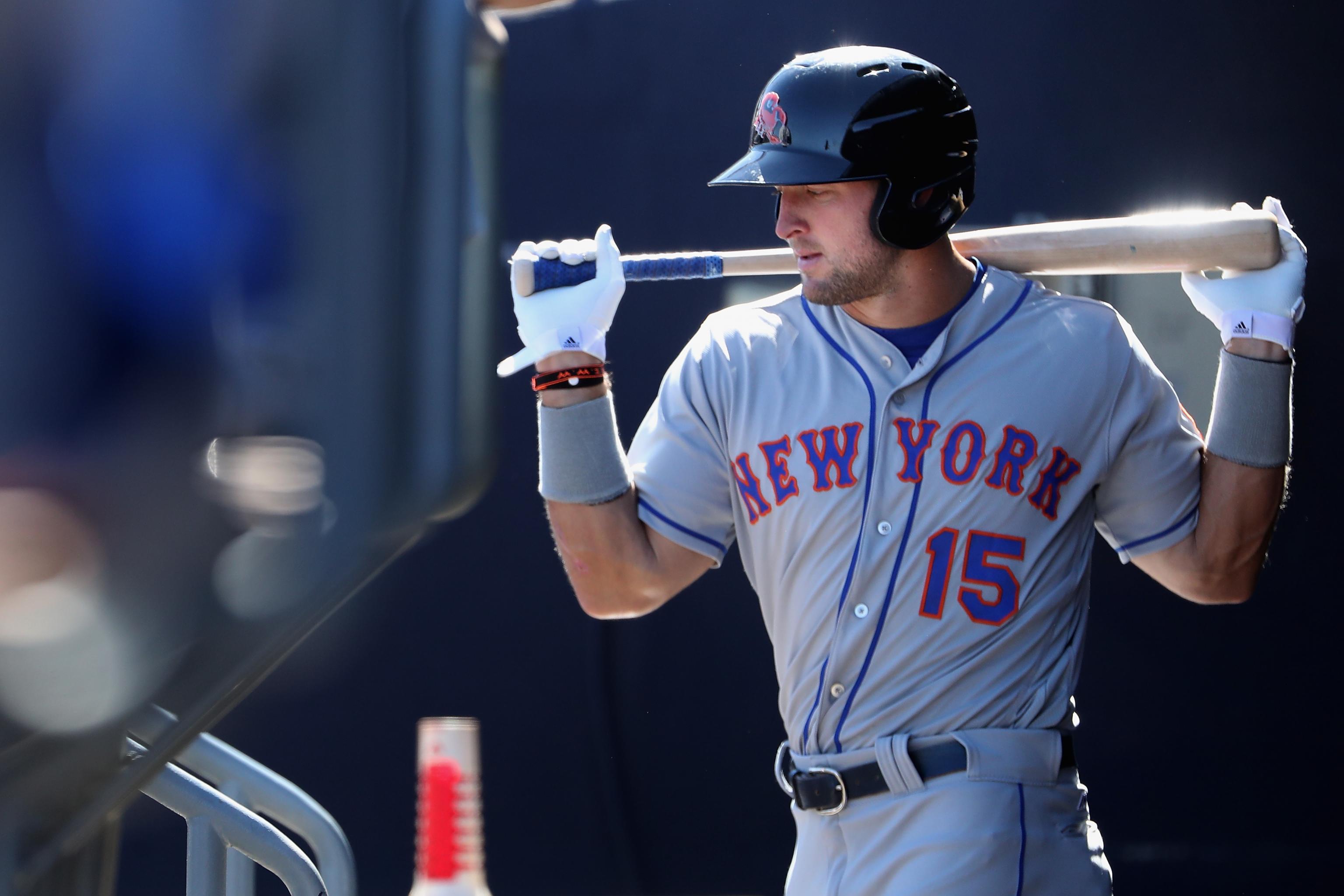 Tim Tebow starts work as a member of baseball's New York Mets