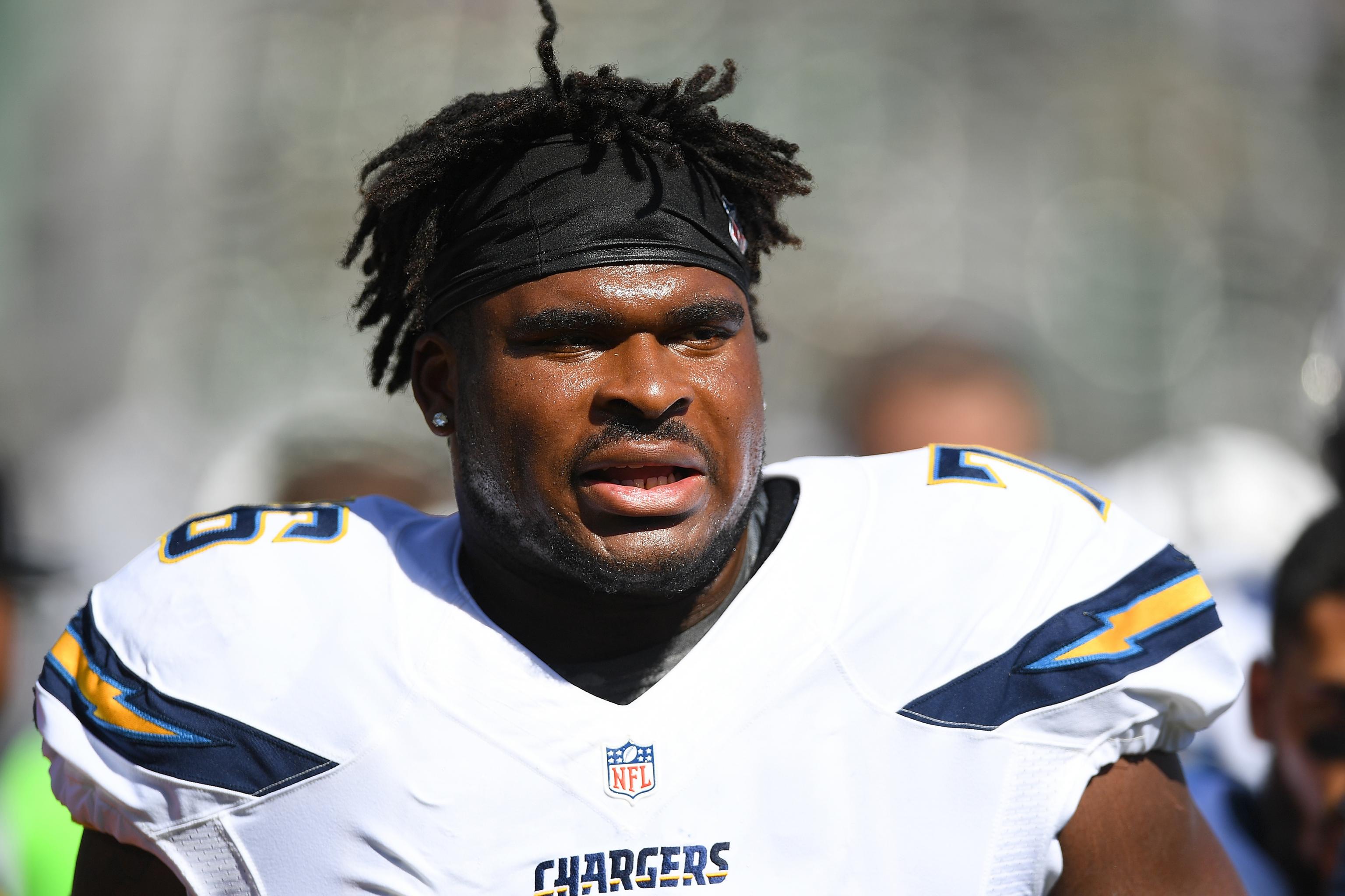 Patriots To Host OL D.J. Fluker