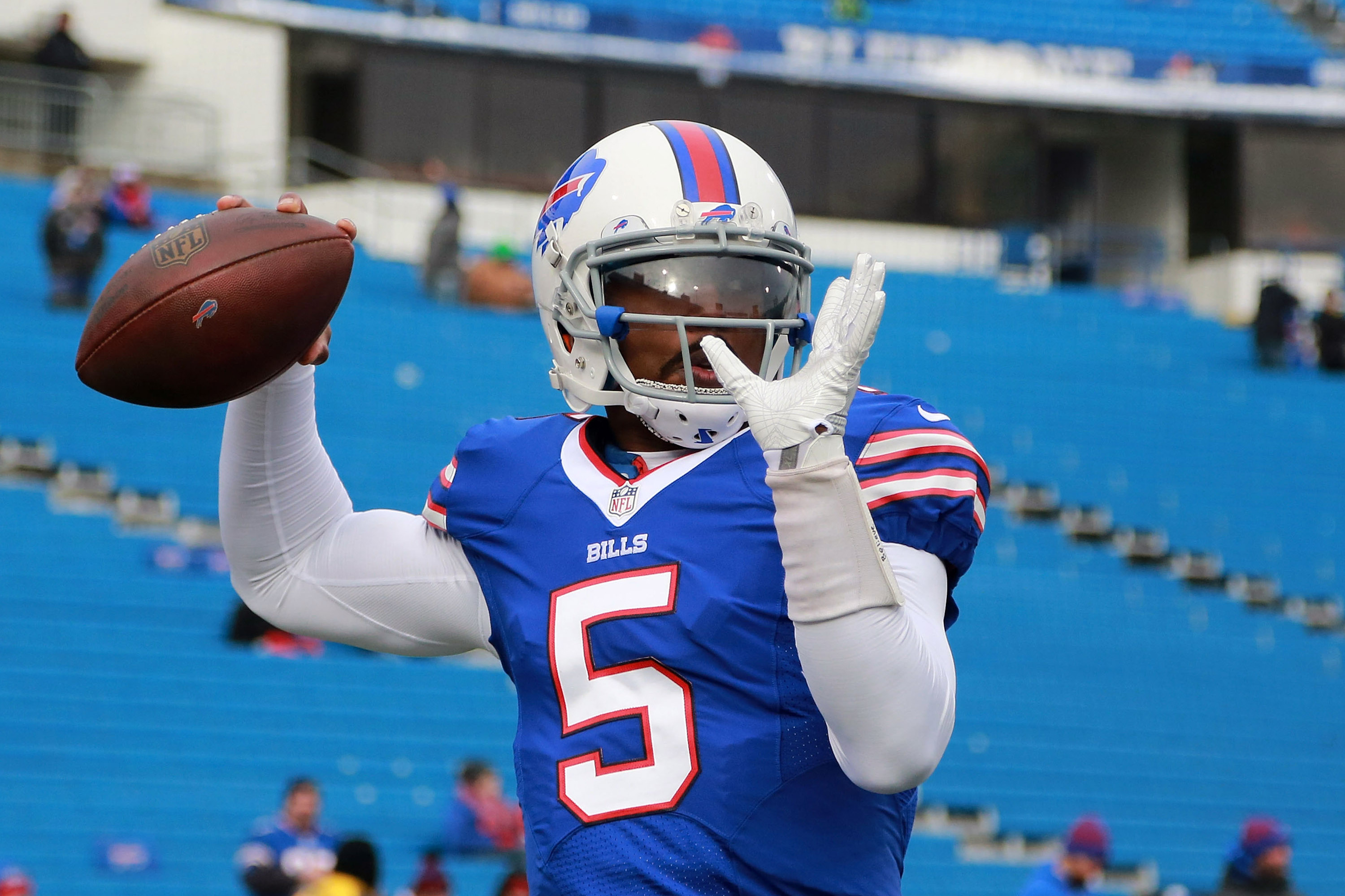 Tyrod Taylor, Buffalo Bills Agree to Restructured Contract