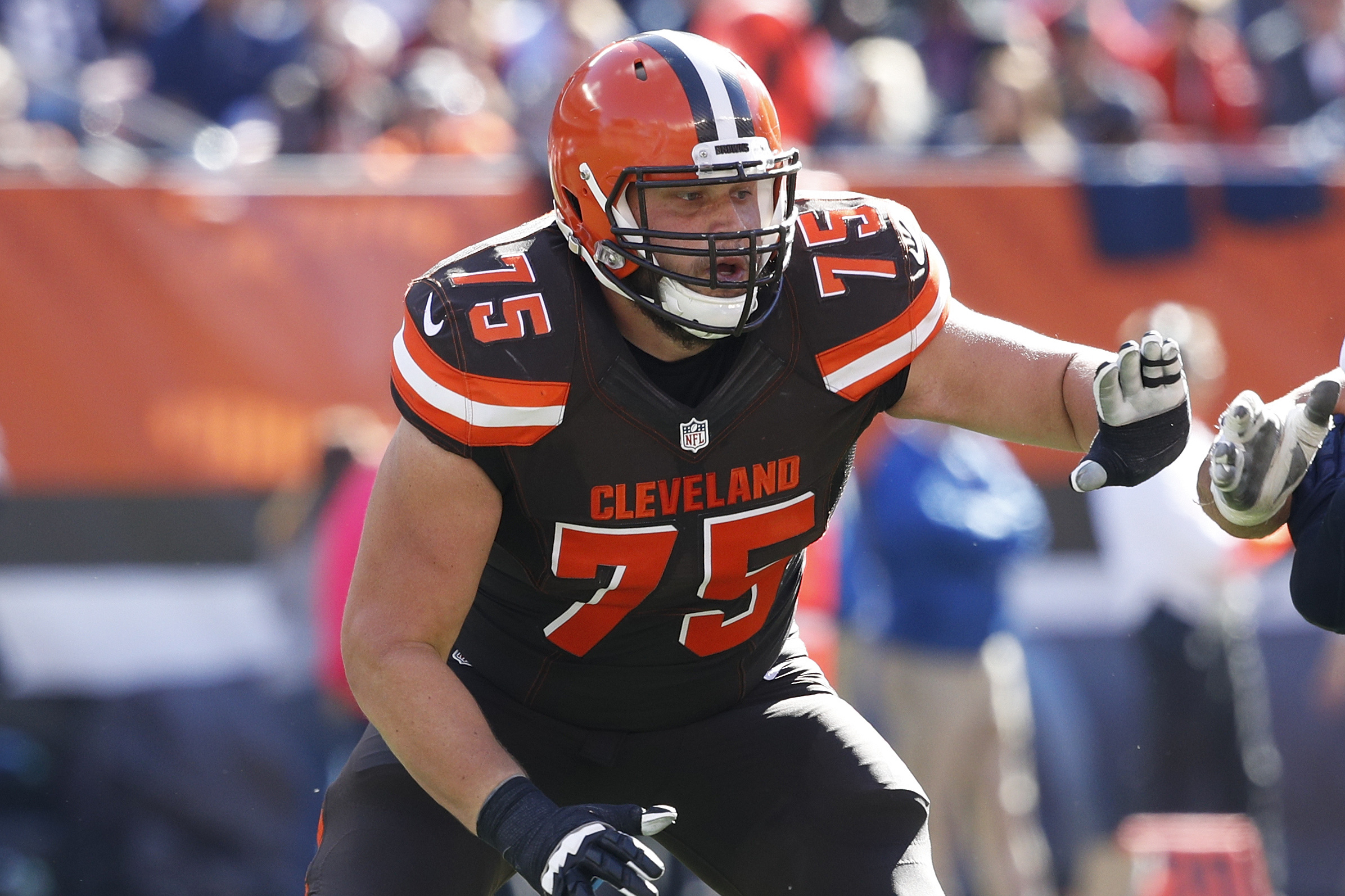 Browns Eyeing Joel Bitonio Extension