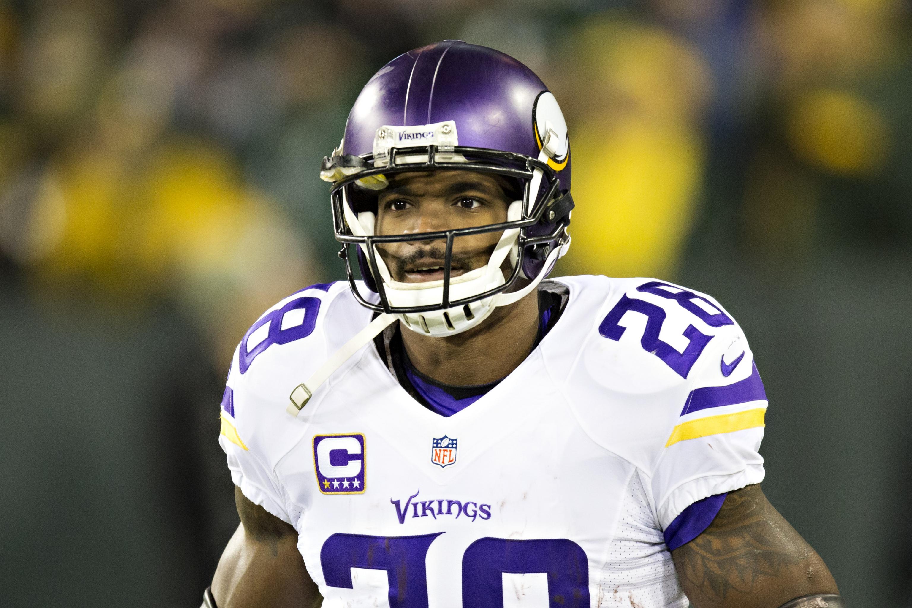 Former Minnesota Vikings running back Adrian Peterson in no rush, NFL News