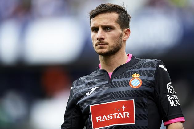 MALAGA, SPAIN - FEBRUARY 04: Pablo Piatti of RCD Espanyol looks on during La Liga match between Malaga CF and RCD Espanyol at La Rosaleda Stadium February 04, 2017 in Malaga, Spain. (Photo by Aitor Alcalde Colomer/Getty Images)