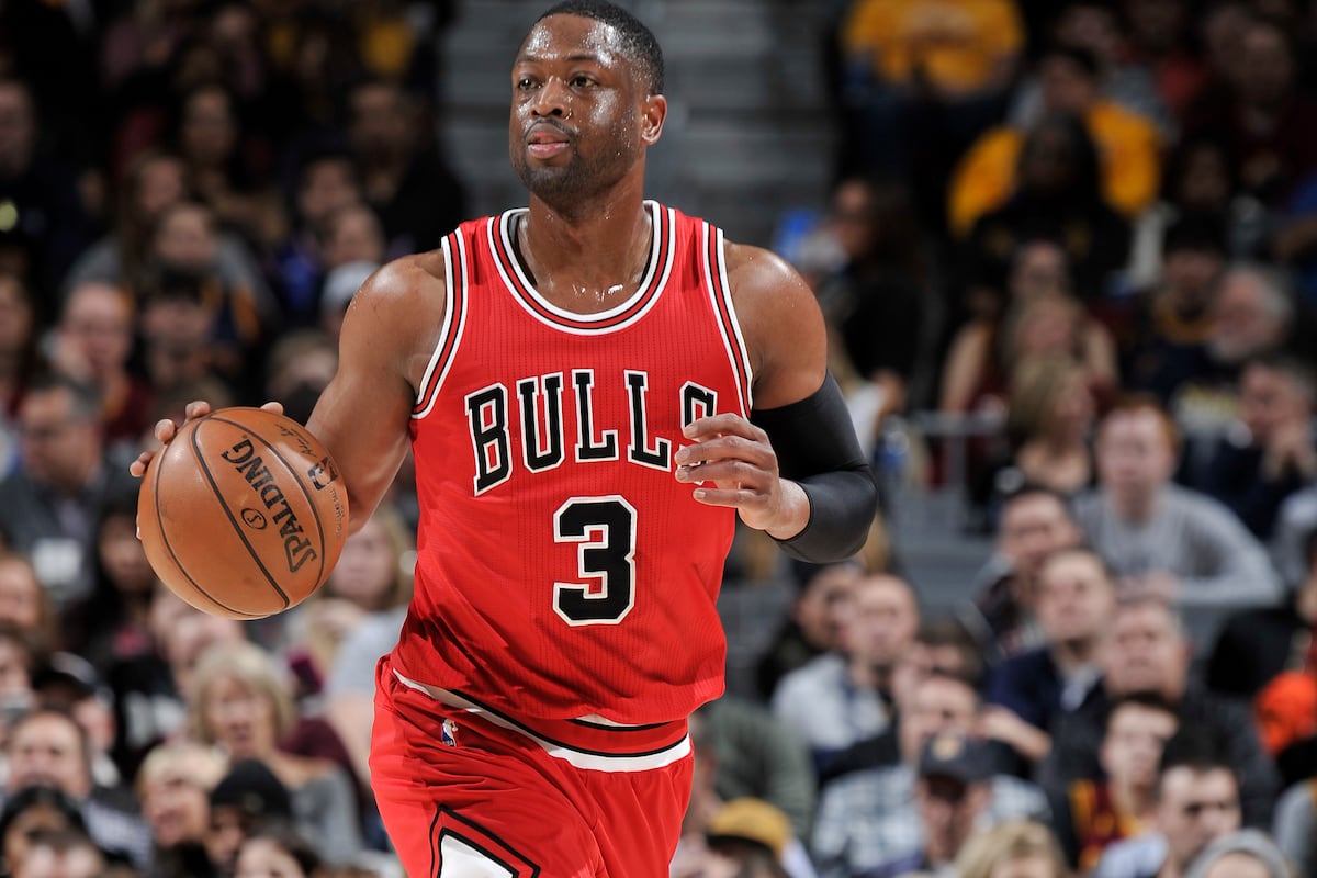 Dwyane Wade Out for Season After Elbow Injury Diagnosed as Fracture