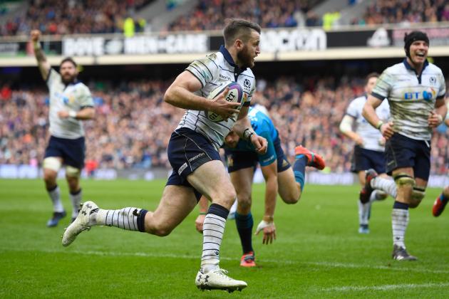 EDINBURGH, SCOTLAND - MARCH 18:  Tommy Seymour of Scotland scores his team's fourth try during the RBS Six Nations match between Scotland and Italy at Murrayfield Stadium on March 18, 2017 in Edinburgh, Scotland.  (Photo by Stu Forster/Getty Images)
