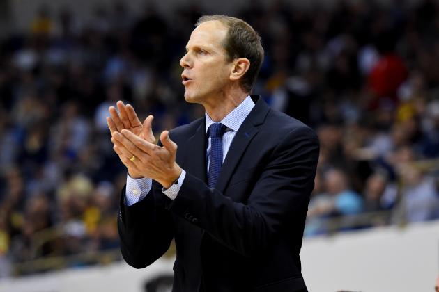 SYRACUSE, NY - DECEMBER 30:  Acting head coach Mike Hopkins of the Syracuse Orange reacts to a play against the Pittsburgh Panthers during the first half at the Petersen Events Center on December 30, 2015 in Pittsburgh, Pennsylvania.  Pittsburgh won 72-61.  (Photo by Rich Barnes/Getty Images)