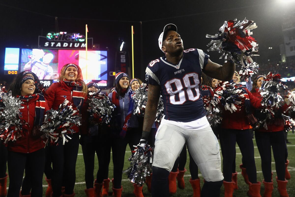 Martellus Bennett Releases ‘I’m Not a Rapper but Some of My Friends Are