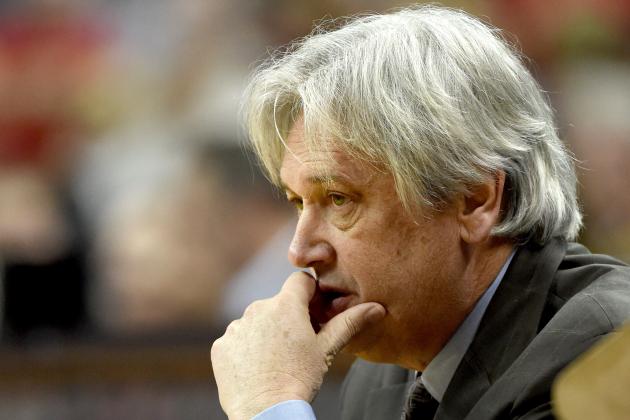 LAS VEGAS, NV - FEBRUARY 01: Head coach Craig Neal of the New Mexico Lobos looks on during his team's game against the UNLV Rebels at the Thomas & Mack Center on February 1, 2017 in Las Vegas, Nevada. New Mexico won 80-77. (Photo by Ethan Miller/Getty Images)
