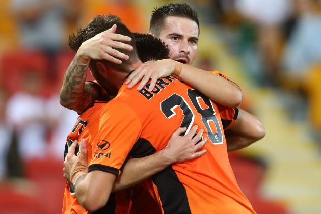 BRISBANE, AUSTRALIA - APRIL 02:  Jamie Maclaren of the Roar celebrates a goal during the round 25 A-League match between the Brisbane Roar and the Central Coast Mariners at Suncorp Stadium on April 2, 2017 in Brisbane, Australia.  (Photo by Chris Hyde/Getty Images)