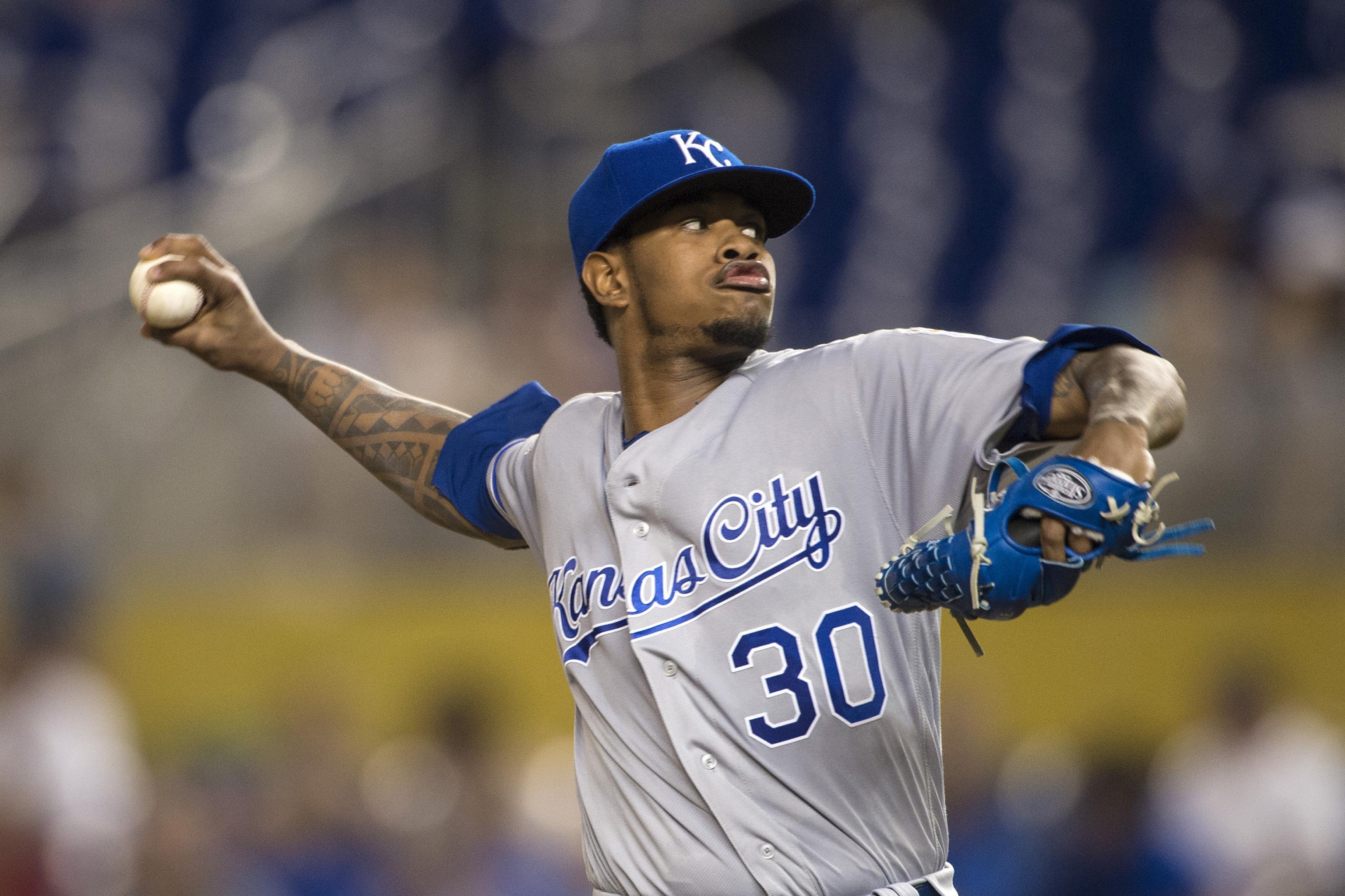 The Royals will wear a special uniform patch this season to honor Yordano  Ventura