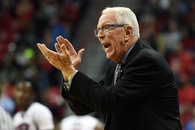 LAS VEGAS, NV - JANUARY 17:  Head coach Steve Fisher of the San Diego State Aztecs claps as his team takes on the UNLV Rebels at the Thomas & Mack Center on January 17, 2017 in Las Vegas, Nevada. San Diego State won 64-51.  (Photo by Ethan Miller/Getty Images)
