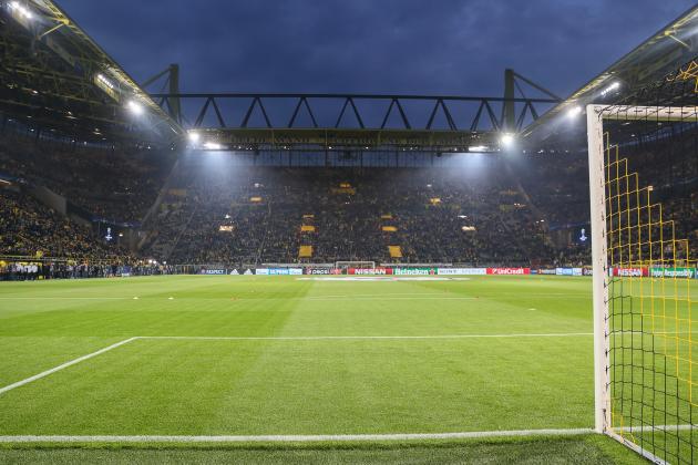 DORTMUND, GERMANY - APRIL 11: AS Monaco fans in the Signal Iduna Park / Westfalenstadion the home stadium of Borussia Dortmund at the UEFA Champions League Quarter Final first leg match between Borussia Dortmund and AS Monaco at Signal Iduna Park on April 11, 2017 in Dortmund, Germany. (Photo by Matthew Ashton - AMA/Getty Images)