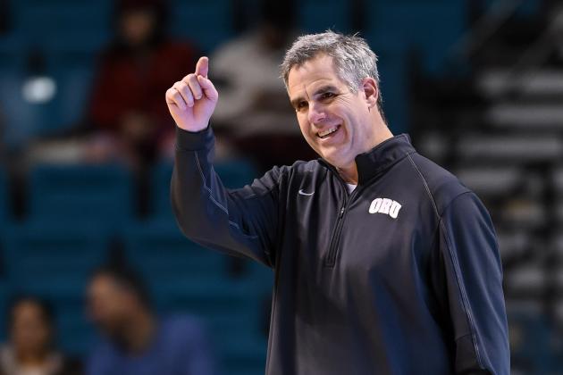 LAS VEGAS, NV - NOVEMBER 25: Head coach Scott Sutton of the Oral Roberts Golden Eagles gestures to his players as they take on the Louisiana-Lafayette Ragin' Cajuns during the 2014 MGM Grand Main Event basketball tournament at the MGM Grand Garden Arena on November 25, 2014 in Las Vegas, Nevada. Louisiana-Lafayette won 76-52. (Photo by Ethan Miller/Getty Images)