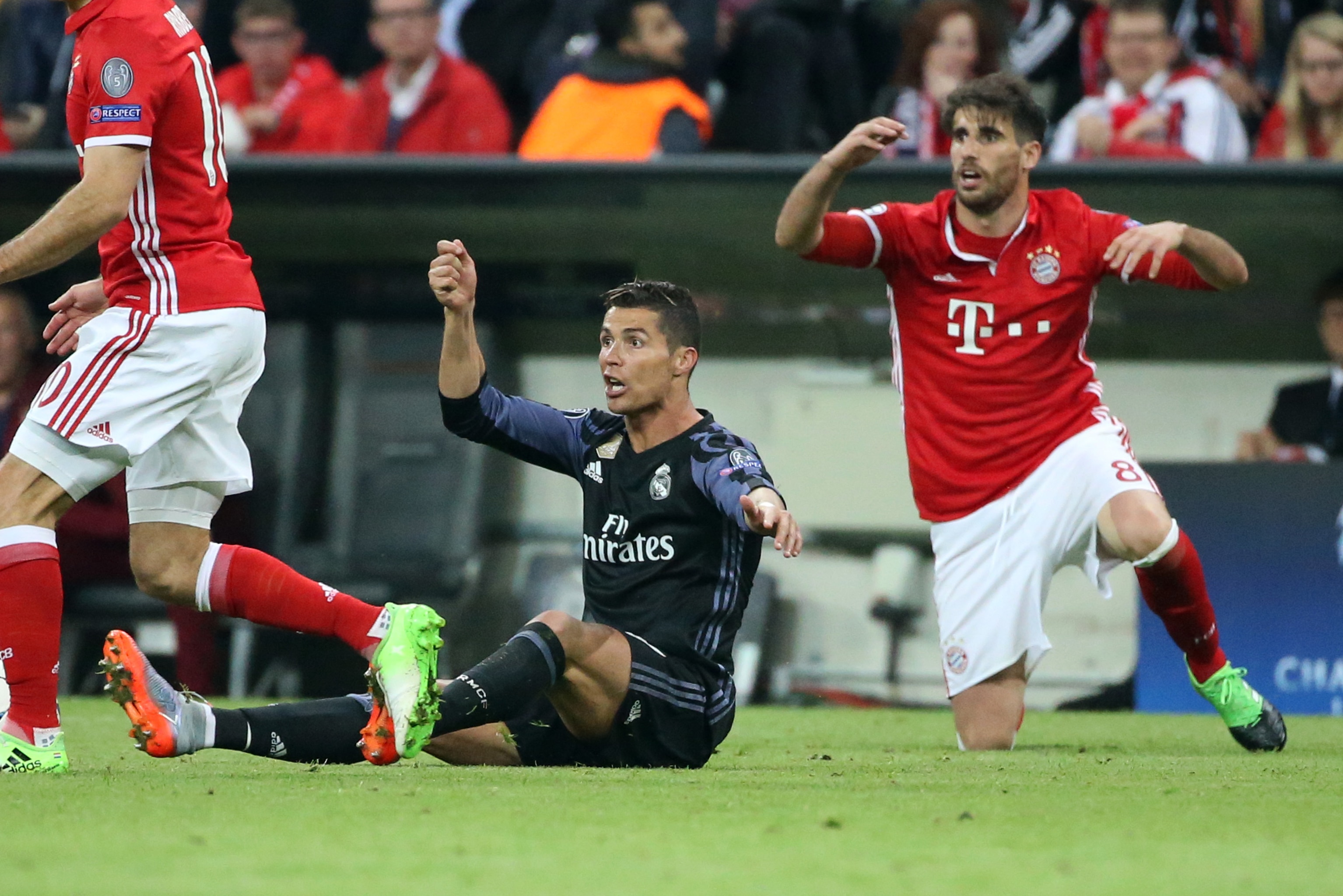 Real Madrid Vs Bayern Munich Team News Live Stream Tv Info For Ucl Match Bleacher Report Latest News Videos And Highlights