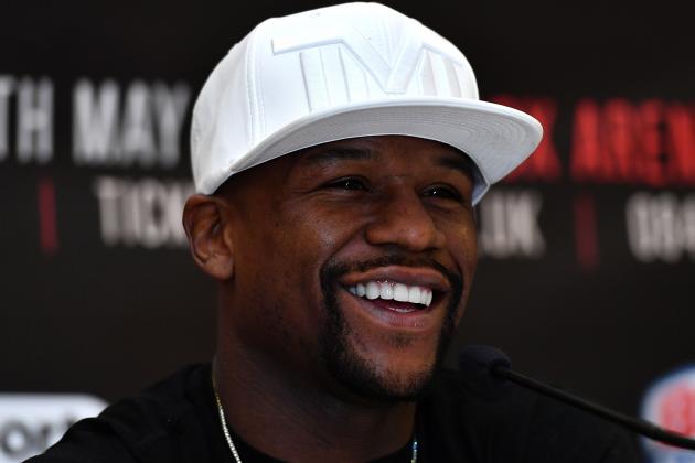 LONDON, ENGLAND - MARCH 07:  Floyd Mayweather JR speaks during a Frank Warren and Floyd Mayweather JR Press Conference at The Savoy Hotel on March 7, 2017 in London, England.  (Photo by Dan Mullan/Getty Images)