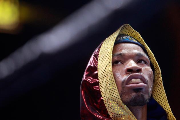 LAS VEGAS, NV - JUNE 20:  Shawn Porter stands in the ring before his fight against Adrien Broner at MGM Grand Garden Arena on June 20, 2015 in Las Vegas, Nevada. Porter won the fight by unanimous decision. (Photo by Steve Marcus/Getty Images)