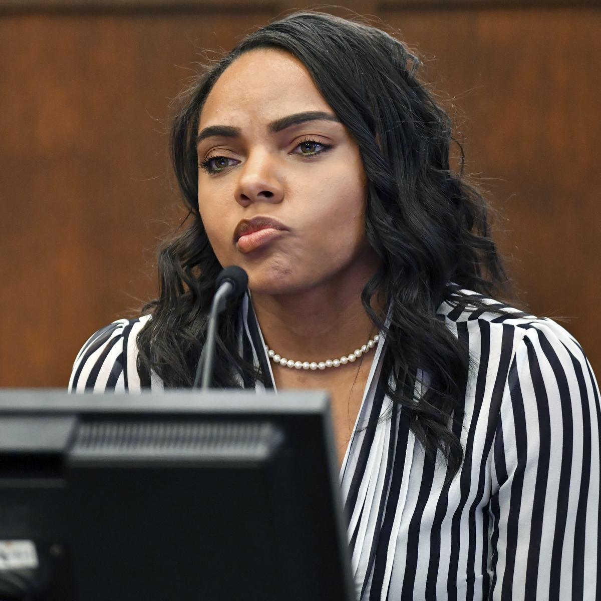 Aaron Hernandez Spoke to Fiancee Shayanna JenkinsHernandez Hours