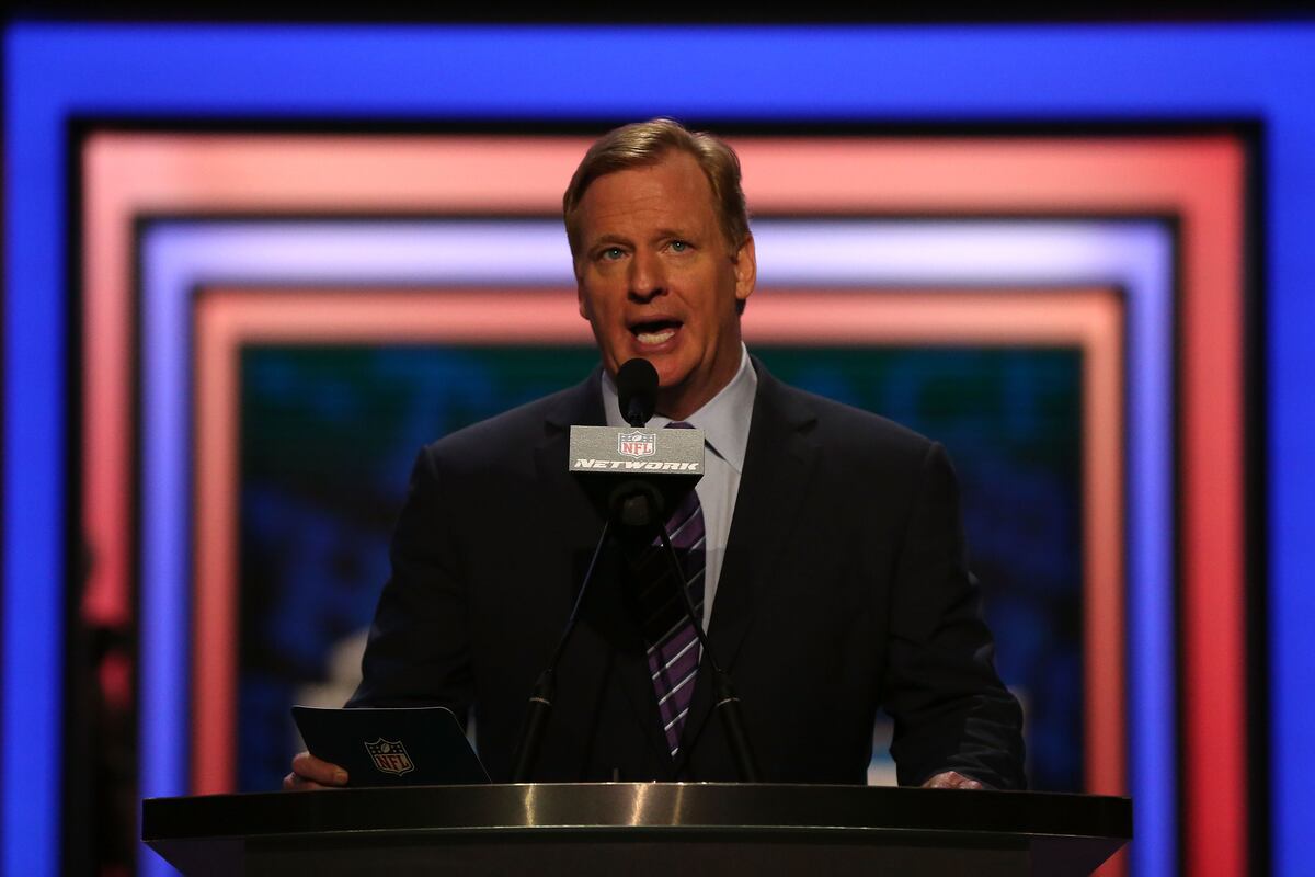 NFL1000 Presents Bleacher Report's 2017 NFL Draft Preview News