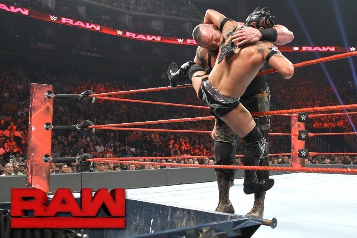 Braun Strowman's Dumpster Match and the 10 Weirdest Stipulations in WWE History News, Scores