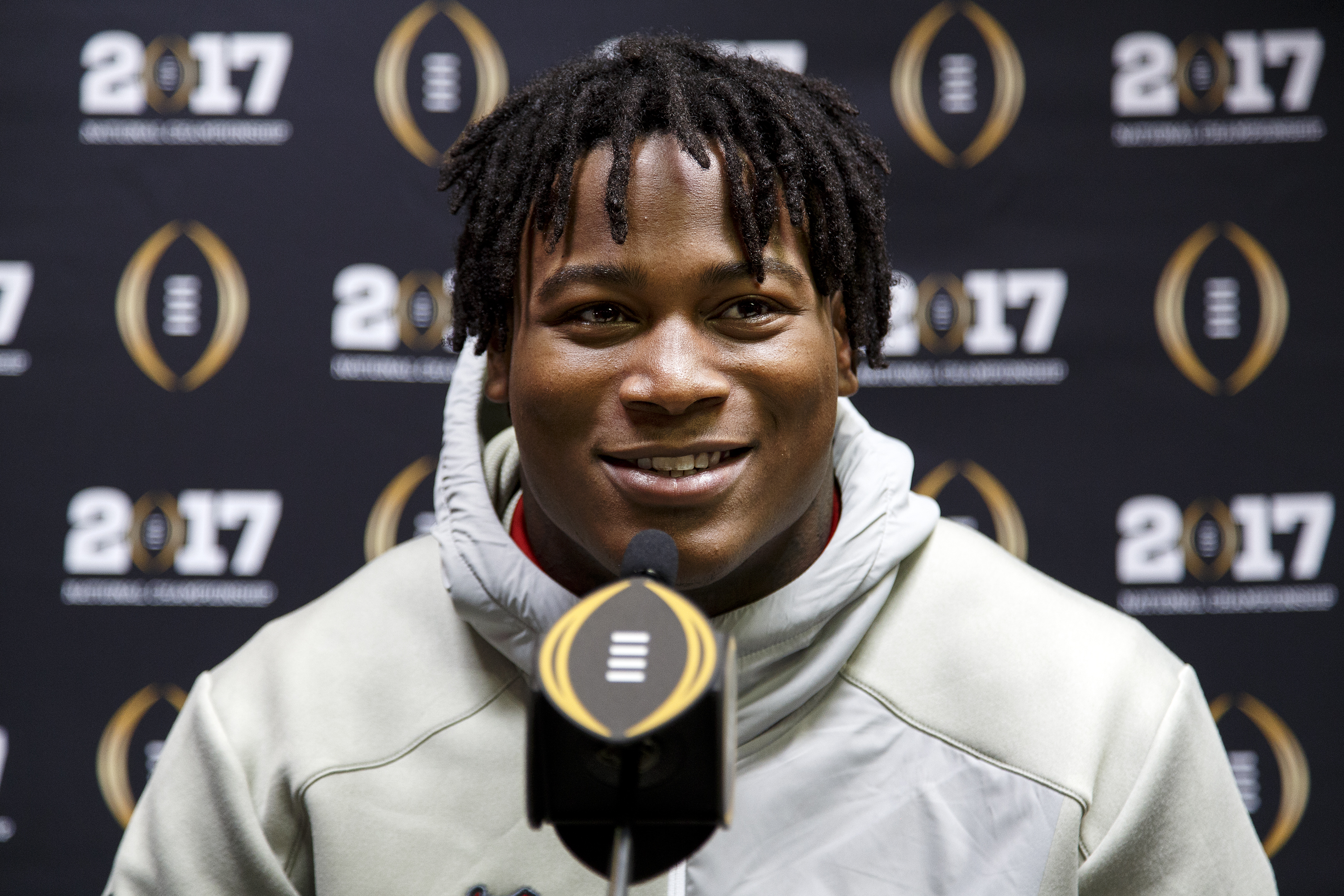 49ers trade up, select Alabama's Reuben Foster at 31st overall, NFL Draft