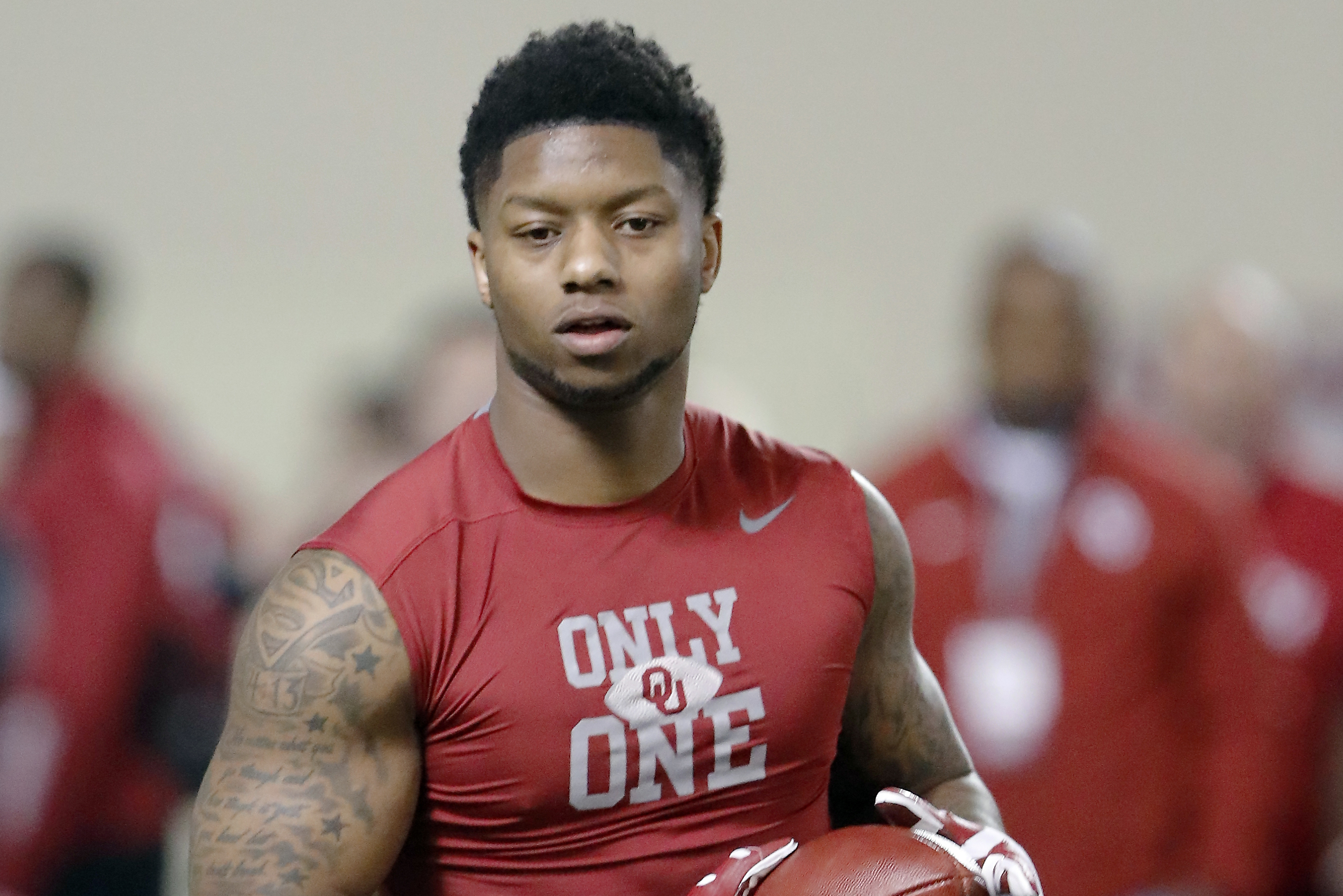 NFL draft 2017: Joe Mixon's entry highlights the sport's confused  relationship with domestic violence, The Independent