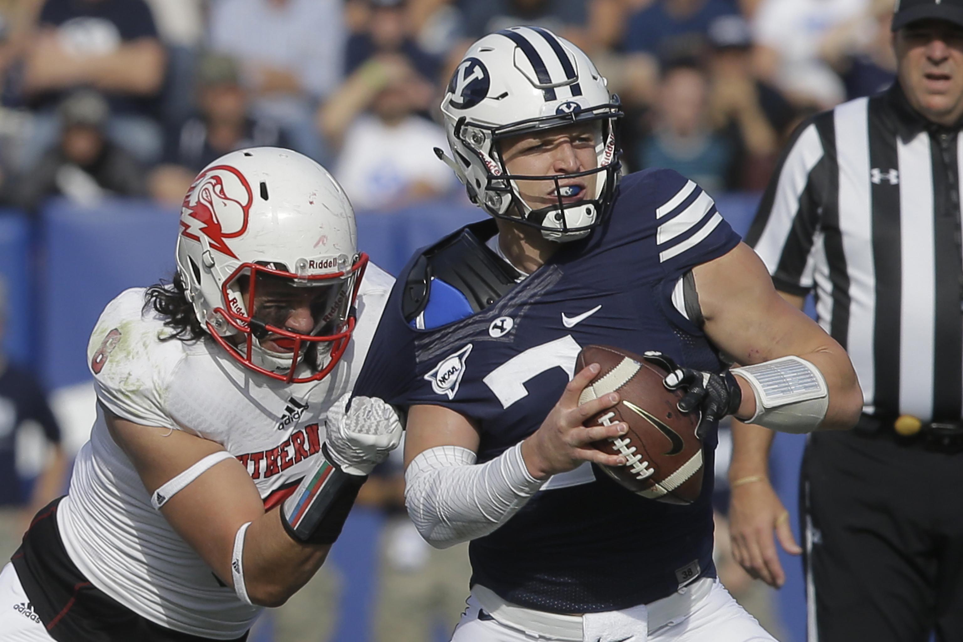 2017 NFL Draft: BYU quarterback Taysom Hill signs free-agent deal with  Green Bay Packers - Vanquish The Foe